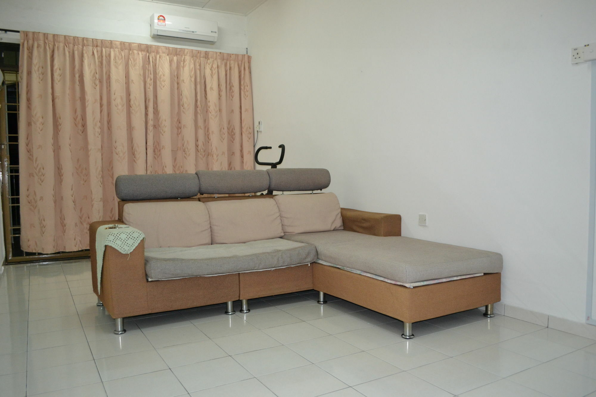 Sakura 1 Homestay Kampar Landed 외부 사진